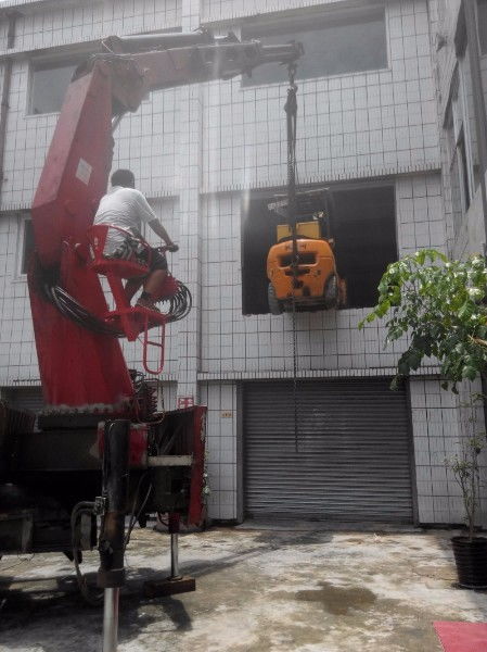 厚街高空作業(yè)車出租，一站式打包服務(wù)助力高效施工